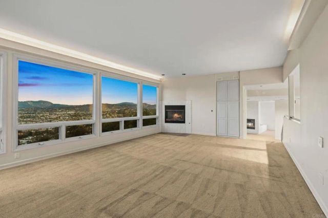 10595 Russell Road, La Mesa, CA 91941