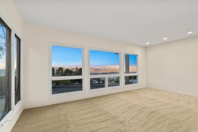 10595 Russell Road, La Mesa, CA 91941