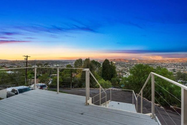 10595 Russell Road, La Mesa, CA 91941