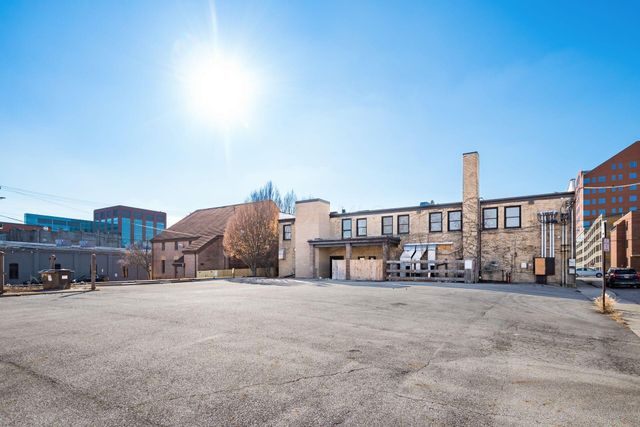 520 S High Street, Columbus, OH 43215
