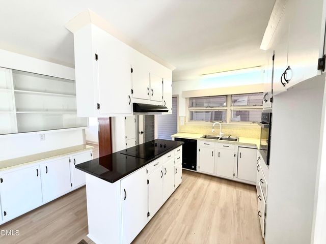 106 Carolina Avenue, Williamston, NC 27892