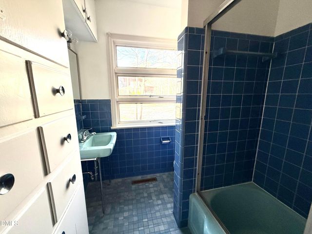 106 Carolina Avenue, Williamston, NC 27892