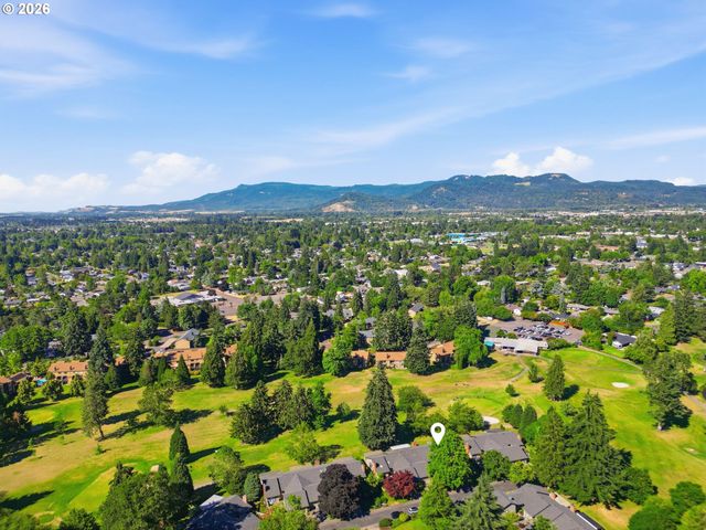 1151 SPYGLASS Dr, Eugene, OR 97401