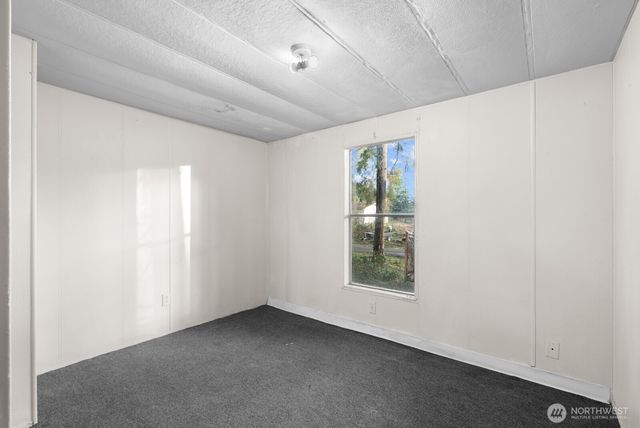 31412 70th Avenue S, Roy, WA 98580