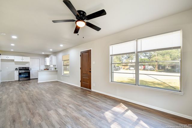 2442 ELAND DR, San Antonio, TX 78213