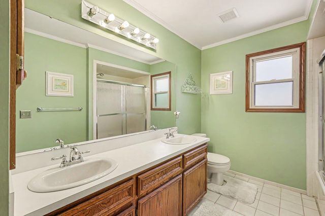 709 Snowmass Drive, Rochester Hills, MI 48309