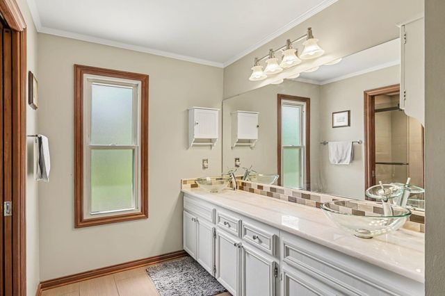 709 Snowmass Drive, Rochester Hills, MI 48309