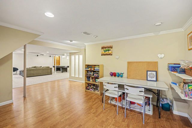709 Snowmass Drive, Rochester Hills, MI 48309