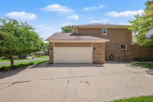709 Snowmass Drive, Rochester Hills, MI 48309
