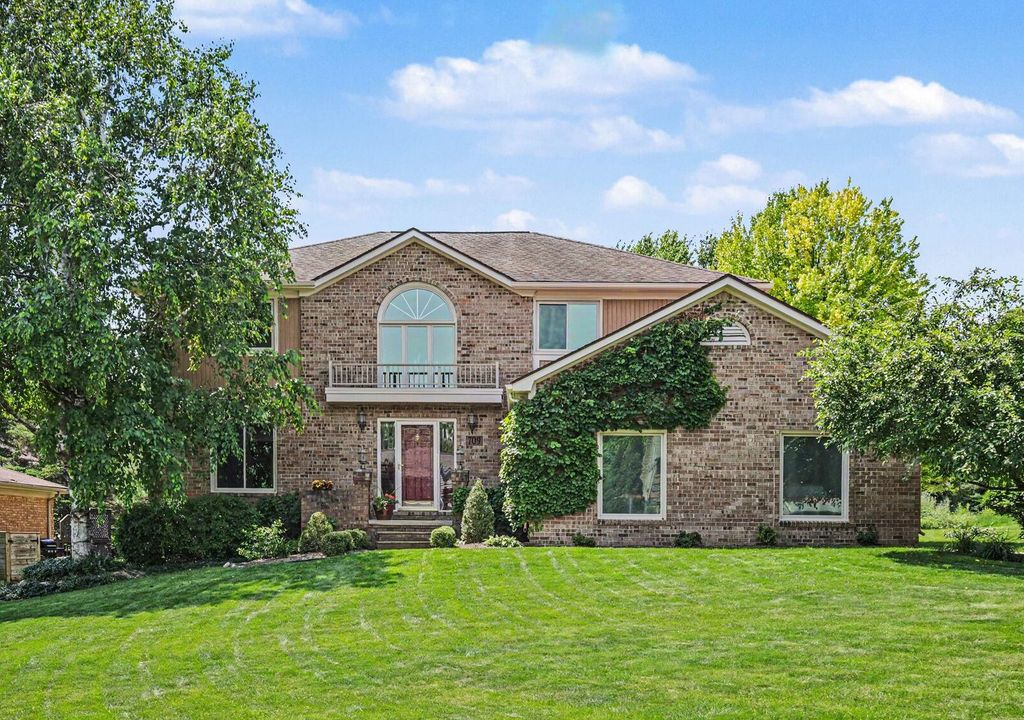 709 Snowmass Drive, Rochester Hills, MI 48309