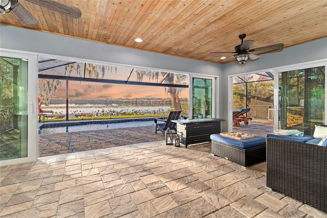 601 LAKE PANSY DRIVE NW, Winter Haven, FL 33881