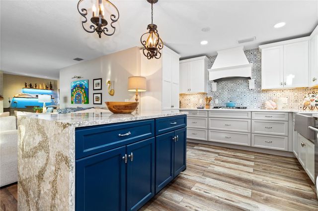 601 LAKE PANSY DRIVE NW, Winter Haven, FL 33881