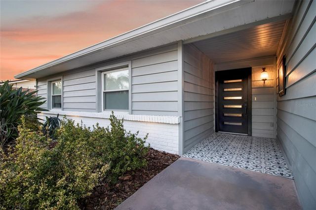 601 LAKE PANSY DRIVE NW, Winter Haven, FL 33881