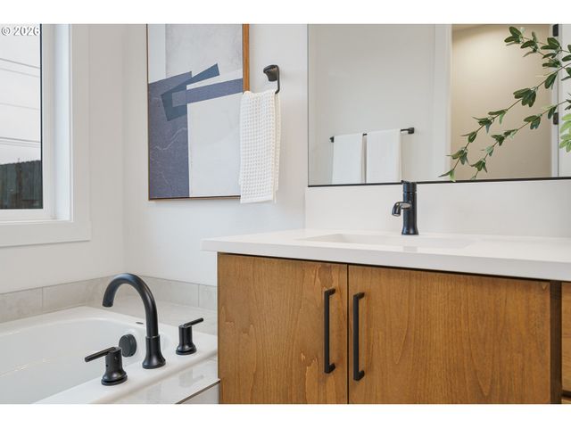 1116 N 44TH Pl, Ridgefield, WA 98642