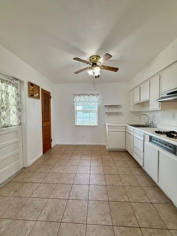 10450 EASTSIDE AVENUE, Brooksville, FL 34601