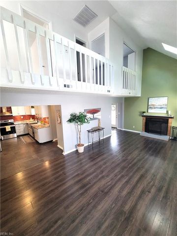 5733 Earnhardt ST, Virginia Beach, VA 23464