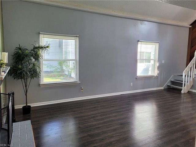5733 Earnhardt ST, Virginia Beach, VA 23464