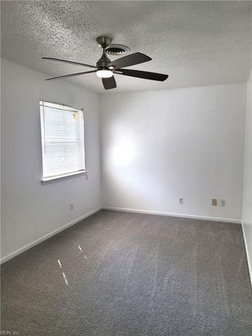 5733 Earnhardt ST, Virginia Beach, VA 23464