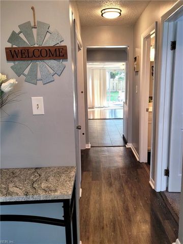 5733 Earnhardt ST, Virginia Beach, VA 23464