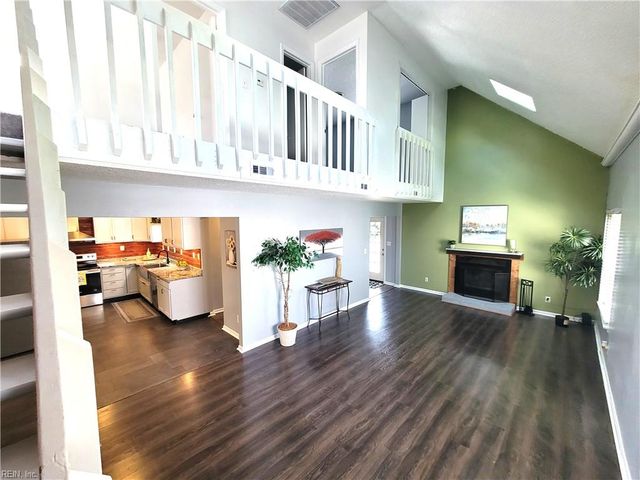 5733 Earnhardt ST, Virginia Beach, VA 23464