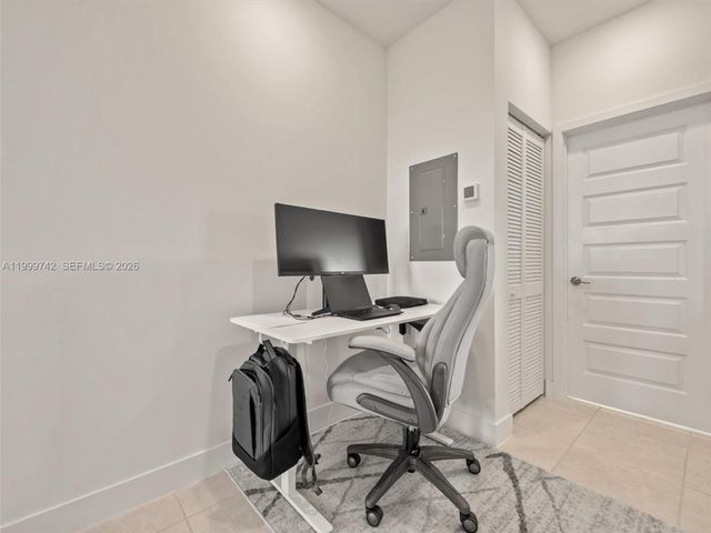 4654 NW 83rd Path 4654, Doral, FL 33166