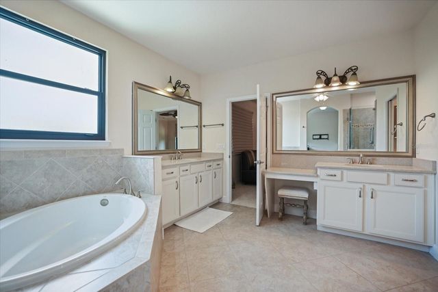 1711 KENILWORTH STREET, Sarasota, FL 34231