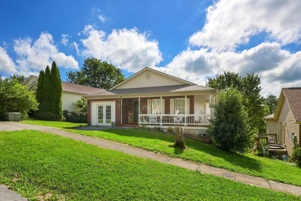 322 Douglas Court, Richmond, KY 40475
