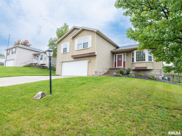 105 KAREN Drive, East Peoria, IL 61611