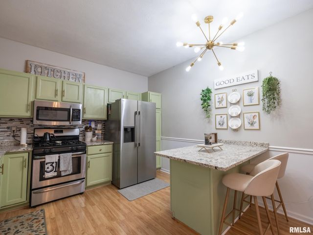 105 KAREN Drive, East Peoria, IL 61611