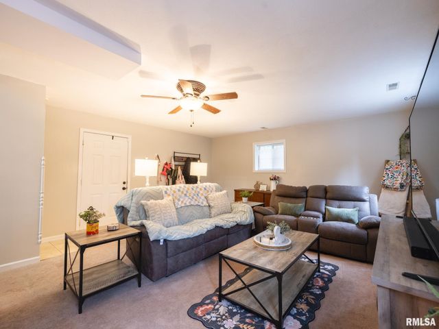 105 KAREN Drive, East Peoria, IL 61611