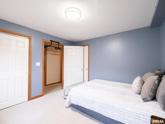 105 KAREN Drive, East Peoria, IL 61611