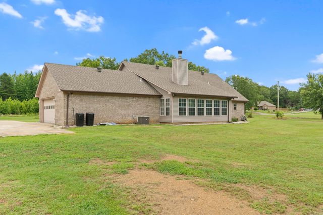 1 W Branch Drive, Plumerville, AR 72127