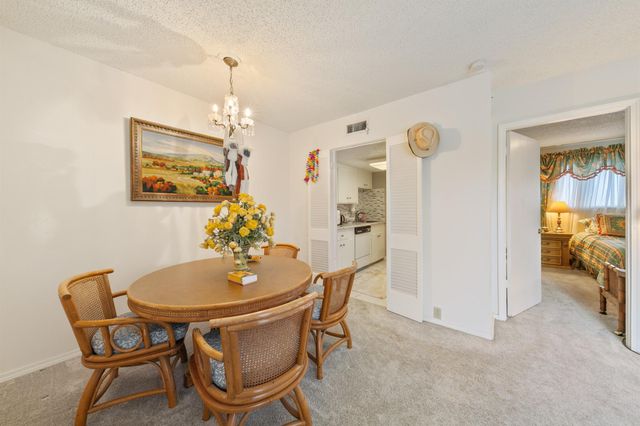 2503 Mccue Road 36, Houston, TX 77056