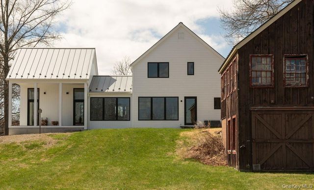 251 Viewmont Road, Germantown, NY 12526