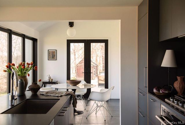 251 Viewmont Road, Germantown, NY 12526