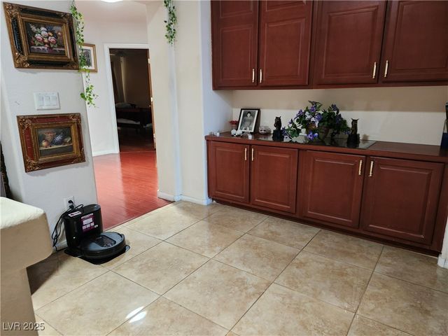 6672 Coronado Palms Avenue, Las Vegas, NV 89139