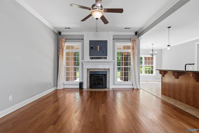 146 Bucks Pocket Drive, New Market, AL 35761