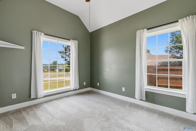 146 Bucks Pocket Drive, New Market, AL 35761