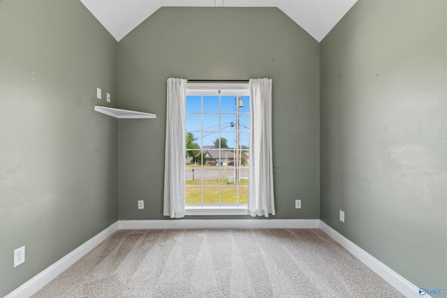 146 Bucks Pocket Drive, New Market, AL 35761