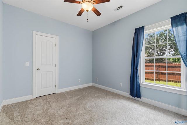 146 Bucks Pocket Drive, New Market, AL 35761