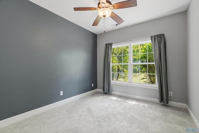 146 Bucks Pocket Drive, New Market, AL 35761