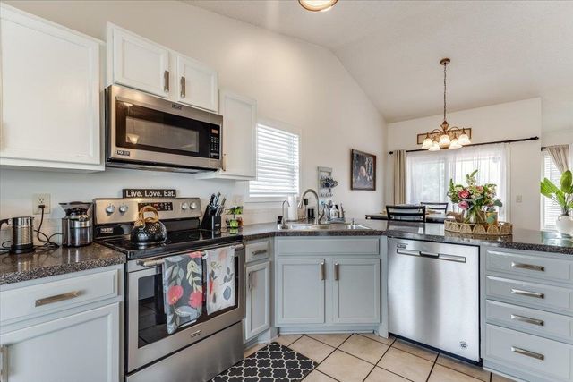 12213 E Ayesbury St, Wichita, KS 67226