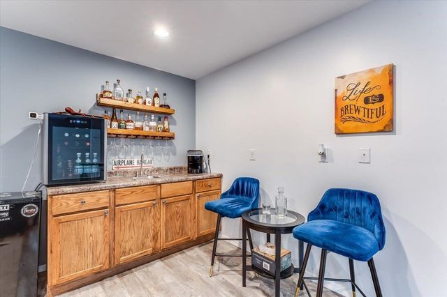 12213 E Ayesbury St, Wichita, KS 67226