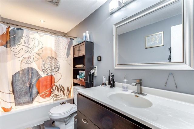 12213 E Ayesbury St, Wichita, KS 67226