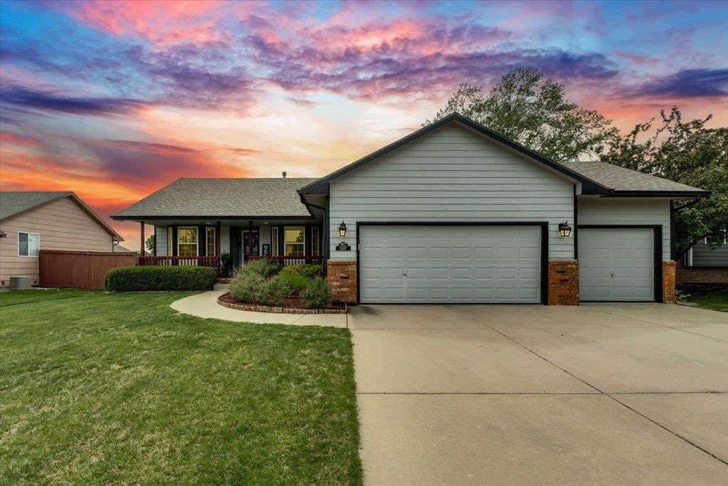 12213 E Ayesbury St, Wichita, KS 67226