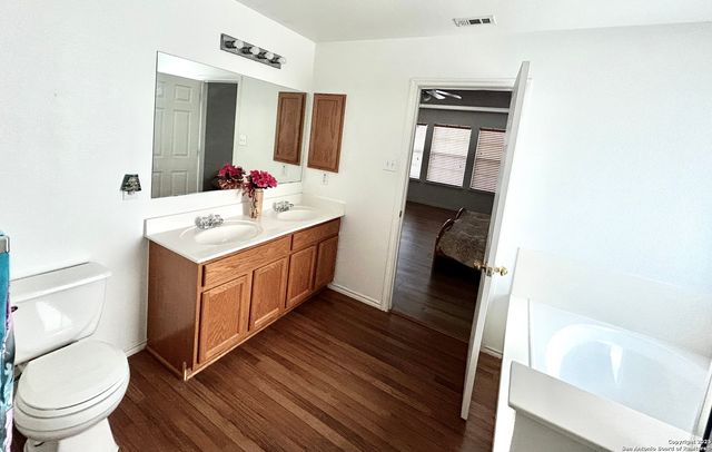 11023 Falling Water, San Antonio, TX 78249