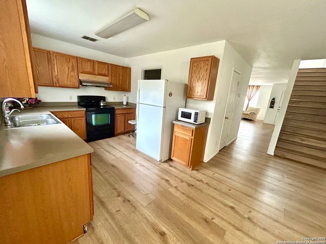 11023 Falling Water, San Antonio, TX 78249