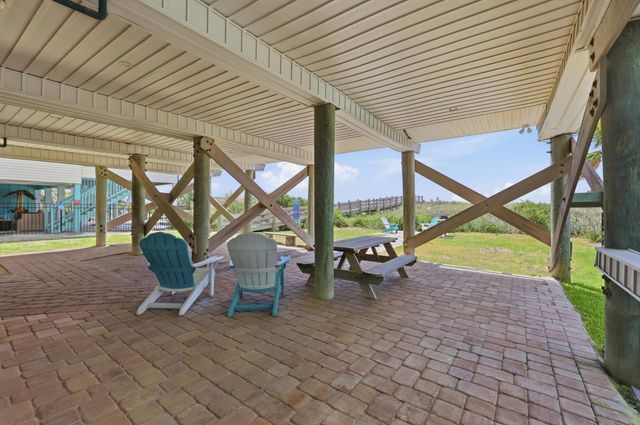 909 S Ocean Blvd Apt 303, North Myrtle Beach, SC 29582