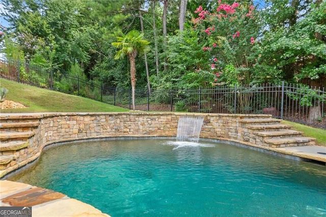 3960 Bonnett Creek Lane, Hoschton, GA 30548