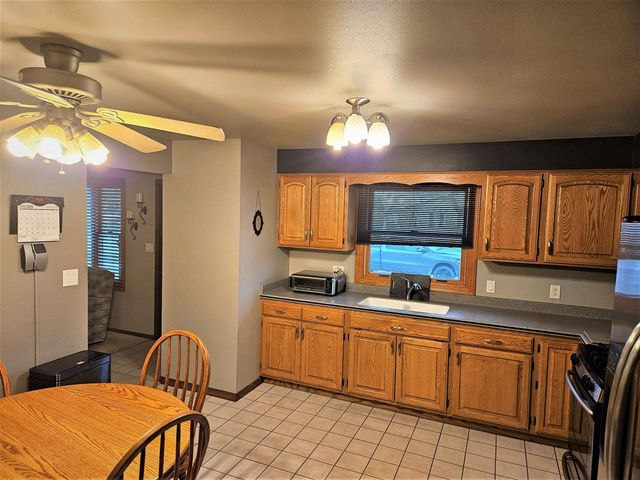 2005 OAK STREET, Oshkosh, WI 54901